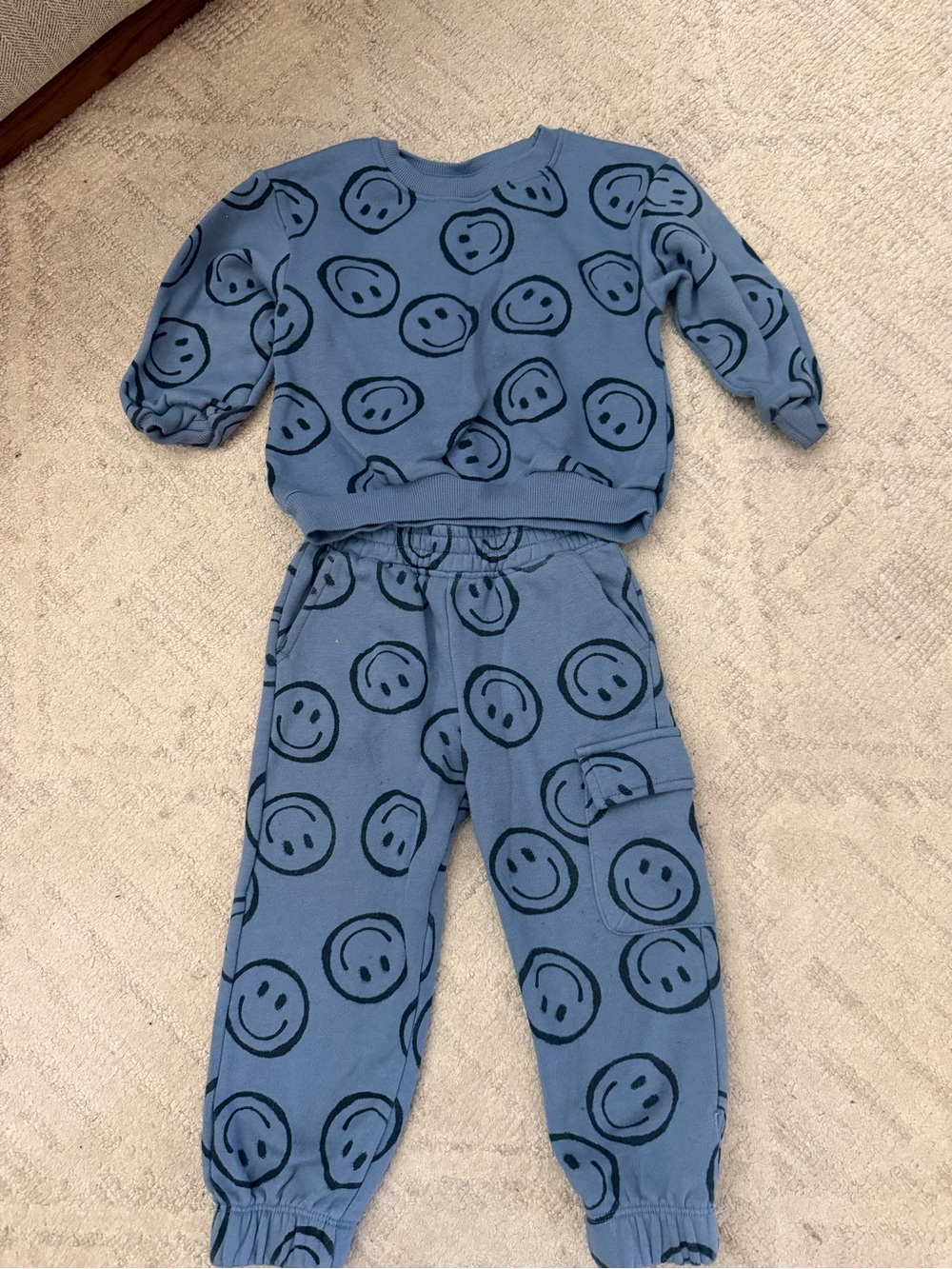 Grayson Threads Blue Smiley Face  Set